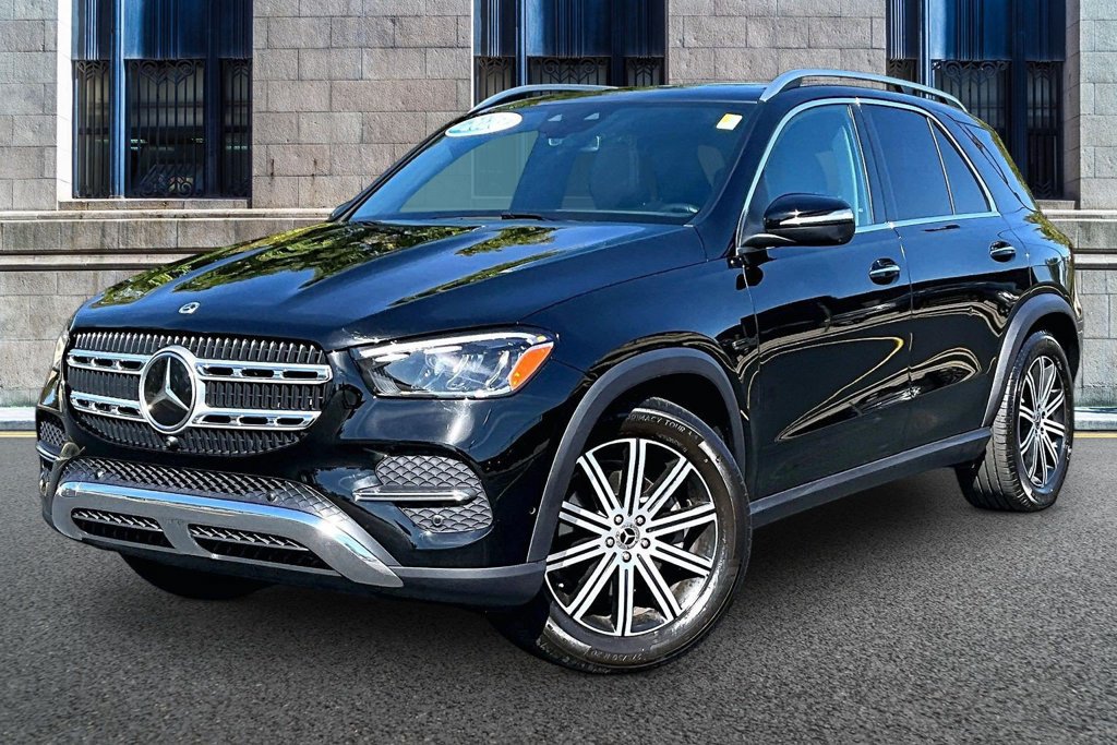 Used 2026 Mercedes-Benz GLE 350 4MATIC w/ Driver Assistance Package image 2