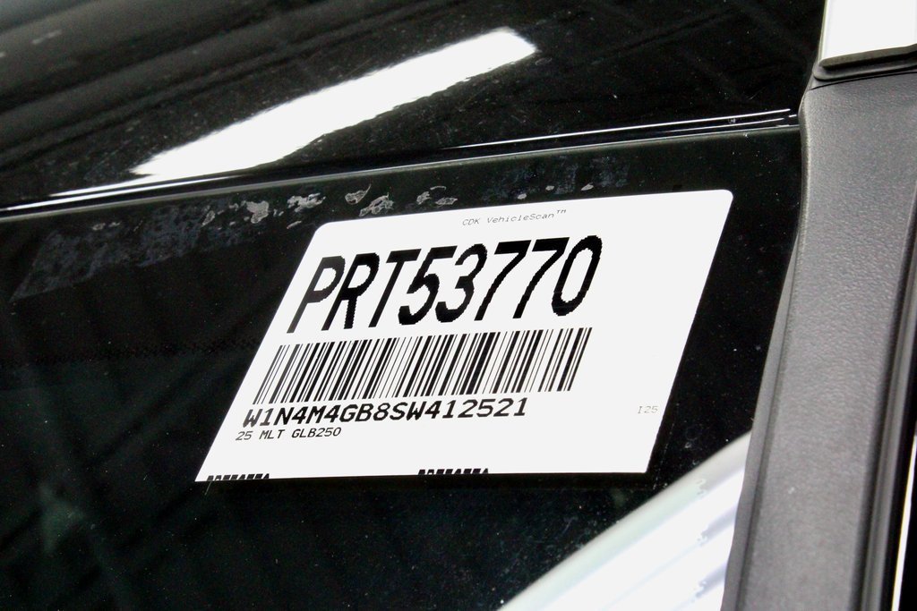 Used 2025 Mercedes-Benz GLB 250 GLB 250 image 32