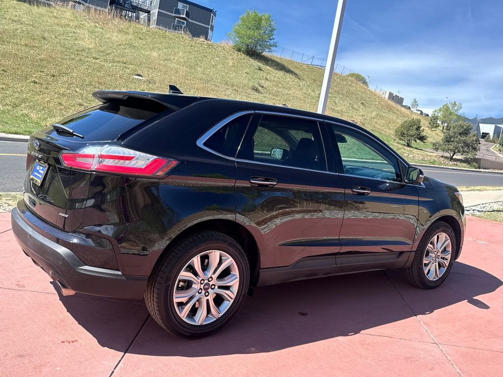 Certified 2022 Ford Edge Titanium w/ Equipment Group 301A AWD/4WD image 9