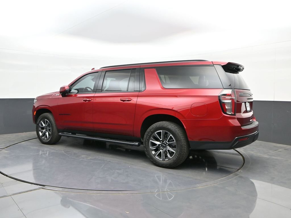 Used 2024 Chevrolet Suburban Z71 w/ Luxury Package AWD/4WD image 5