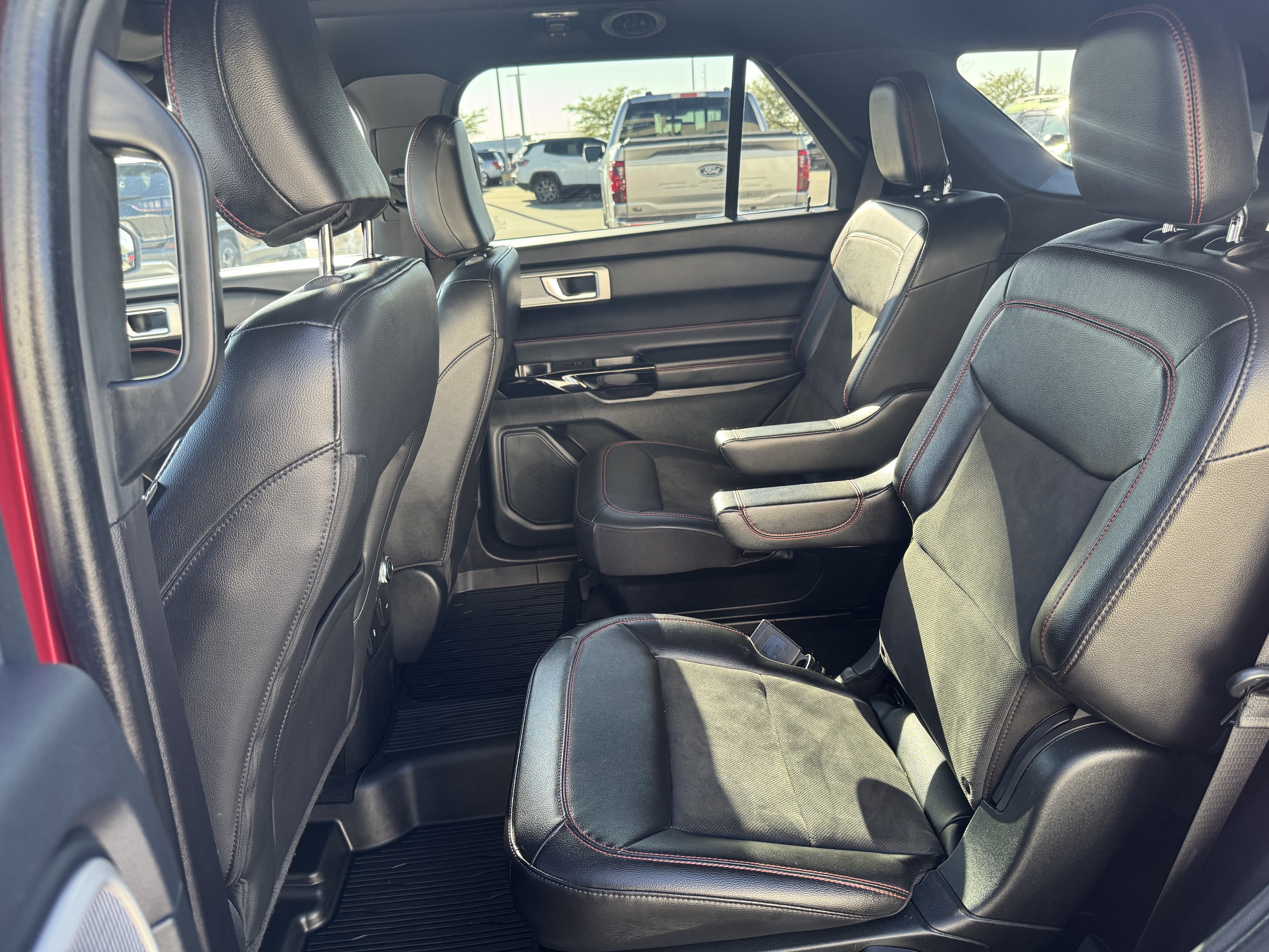 Certified 2022 Ford Explorer ST-Line w/ Class IV Trailer Tow Package AWD/4WD image 21