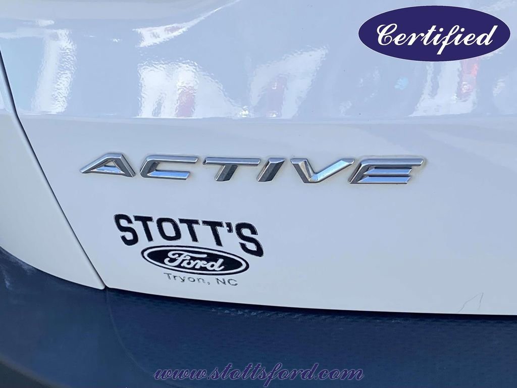 Certified 2023 Ford Escape Active w/ Cold Weather Package FWD image 10