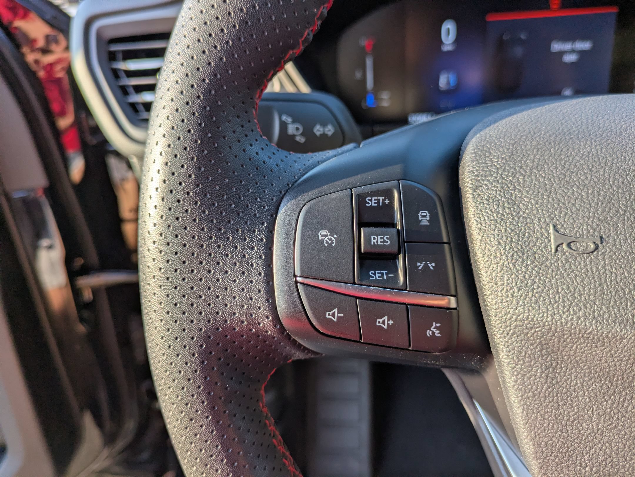 Certified 2024 Ford Escape ST-Line w/ Tech Pack #1 FWD image 19