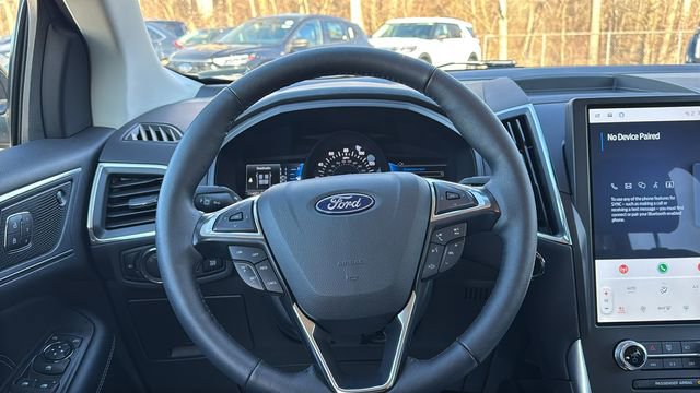 Certified 2024 Ford Edge Titanium AWD/4WD image 14