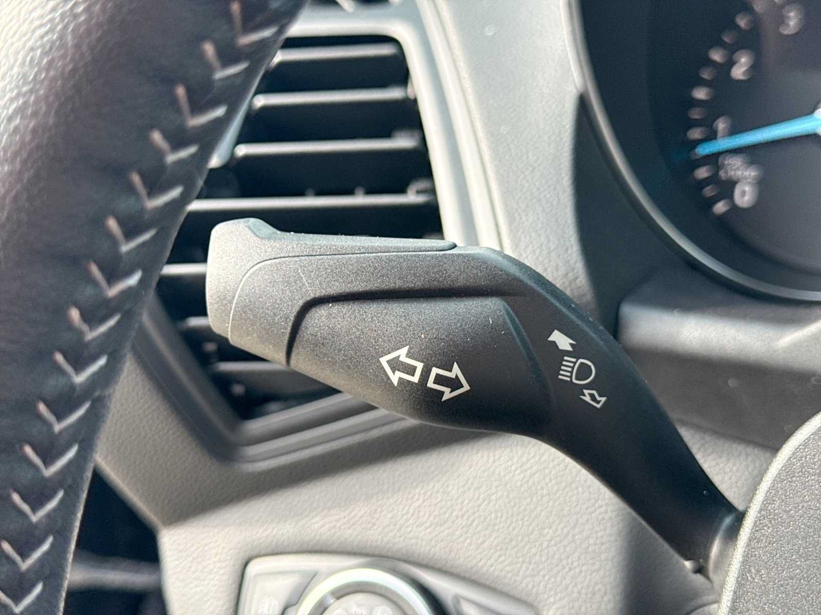 Certified 2019 Ford Escape SEL AWD/4WD image 25