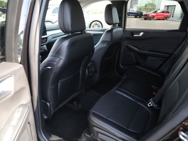 Certified 2025 Ford Escape Platinum AWD/4WD image 26