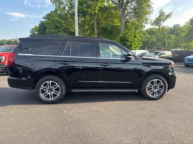 Certified 2025 Ford Expedition Active AWD/4WD image 10