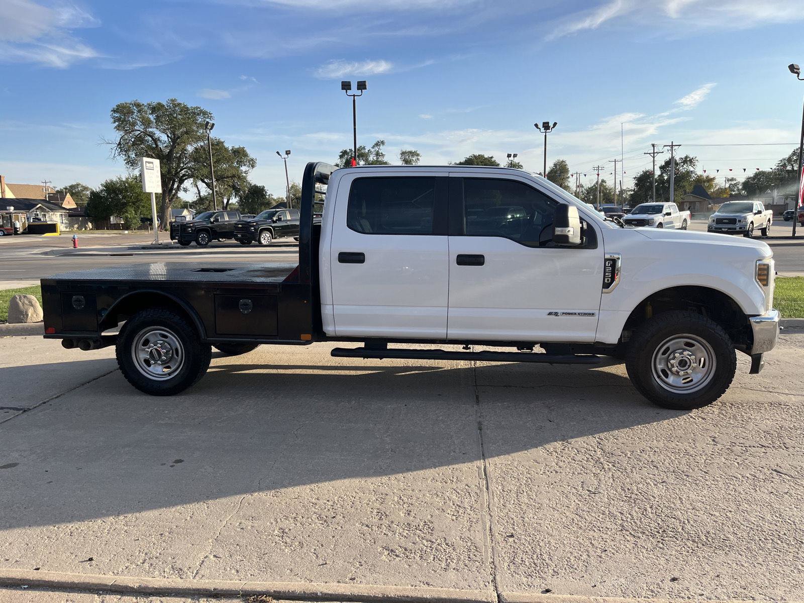 Certified 2018 Ford F250 XL w/ Power Equipment Group AWD/4WD image 3