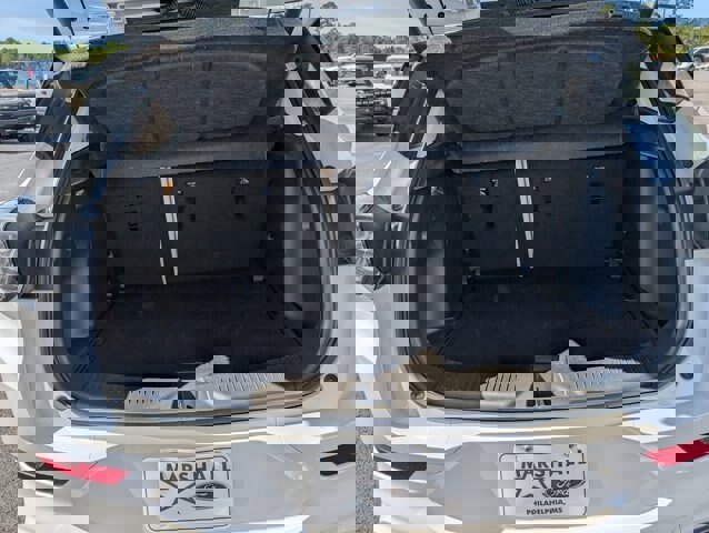 Used 2024 Buick Encore GX Avenir w/ Avenir Convenience Package image 26