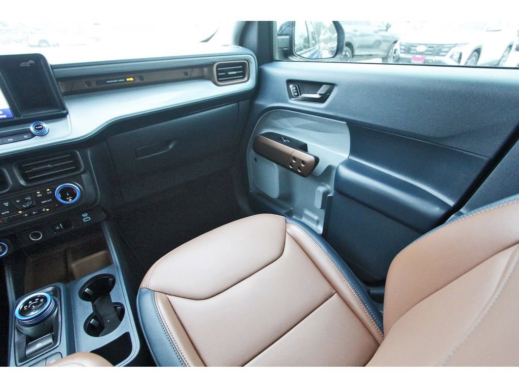Certified 2024 Ford Maverick Lariat FWD image 13