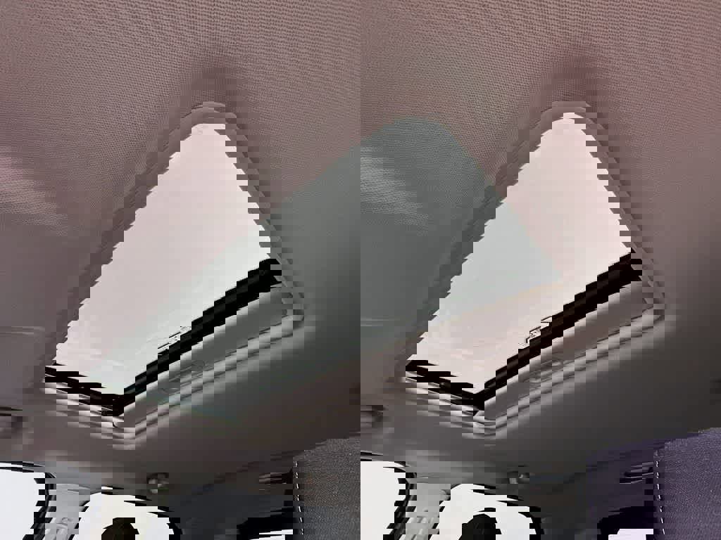 Certified 2022 Ford EcoSport SE w/ SE Convenience Package image 30