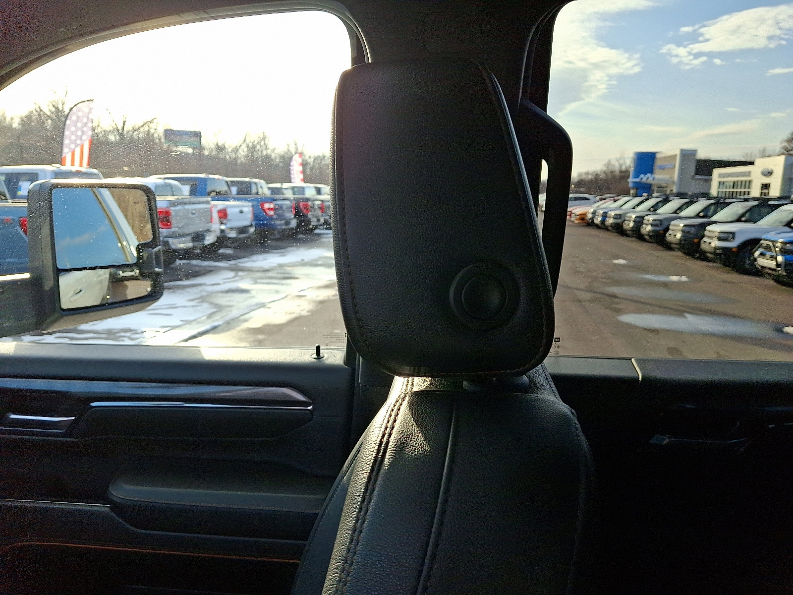 Used 2024 GMC Sierra 3500 AT4 w/ AT4 Premium Plus Package image 17