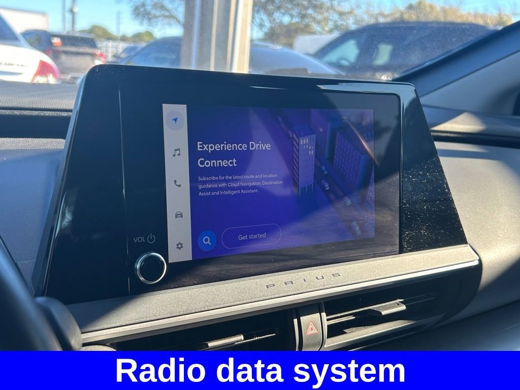 Used 2024 Toyota Prius LE FWD image 11