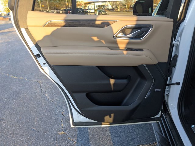 Used 2021 Chevrolet Tahoe Premier w/ Premium Package image 27