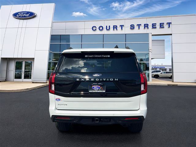 Certified 2026 Ford Expedition Active AWD/4WD image 6