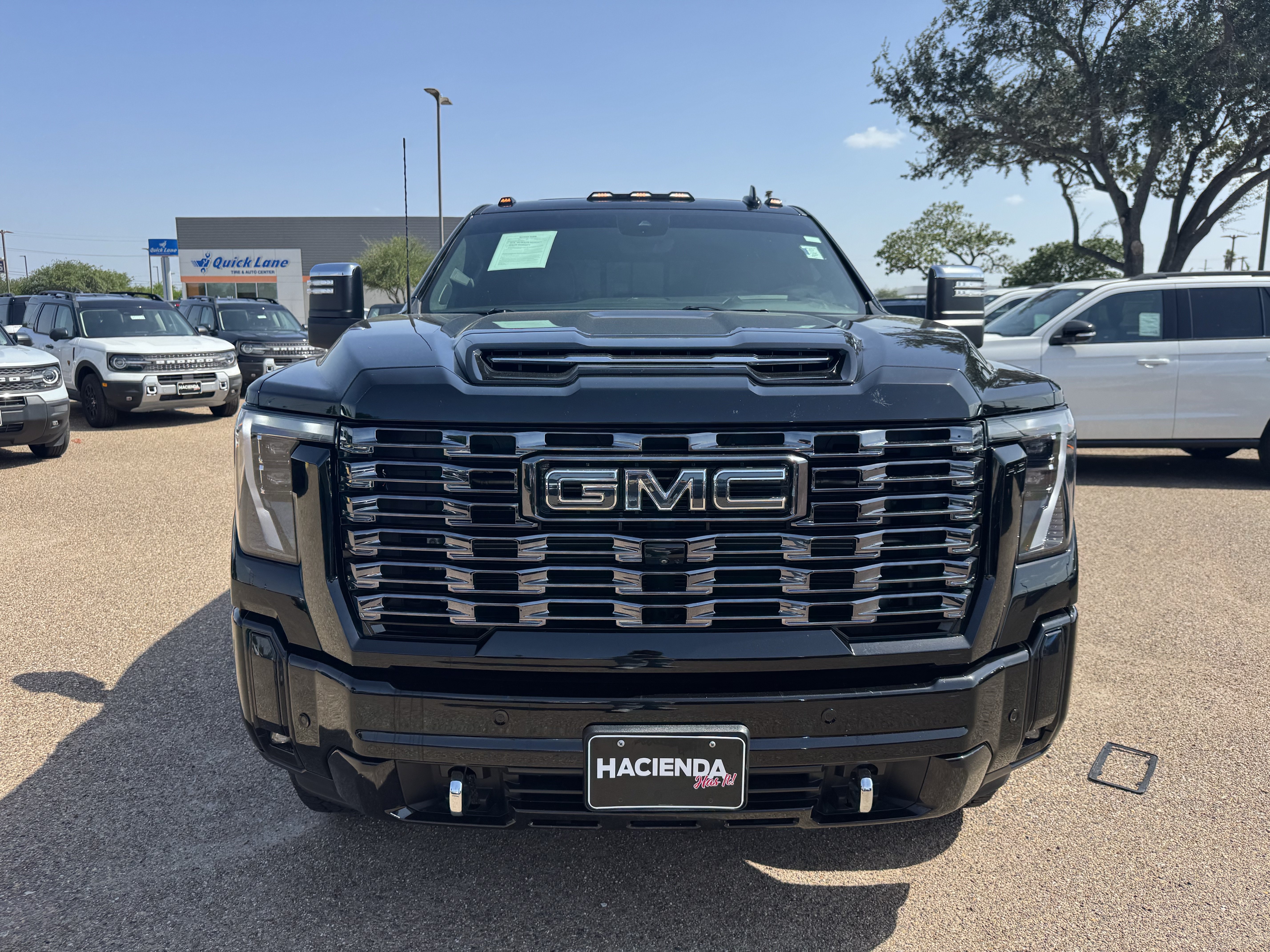 Used 2025 GMC Sierra 2500 Denali Ultimate AWD/4WD image 6