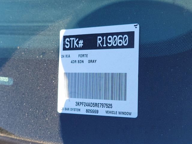 Used 2024 Kia Forte LXS image 28