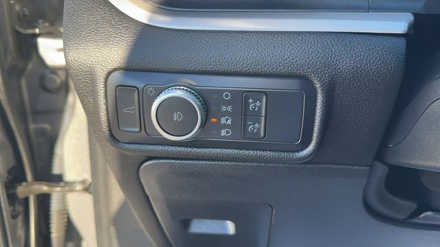 Certified 2022 Ford Explorer XLT w/ Equipment Group 202A image 17