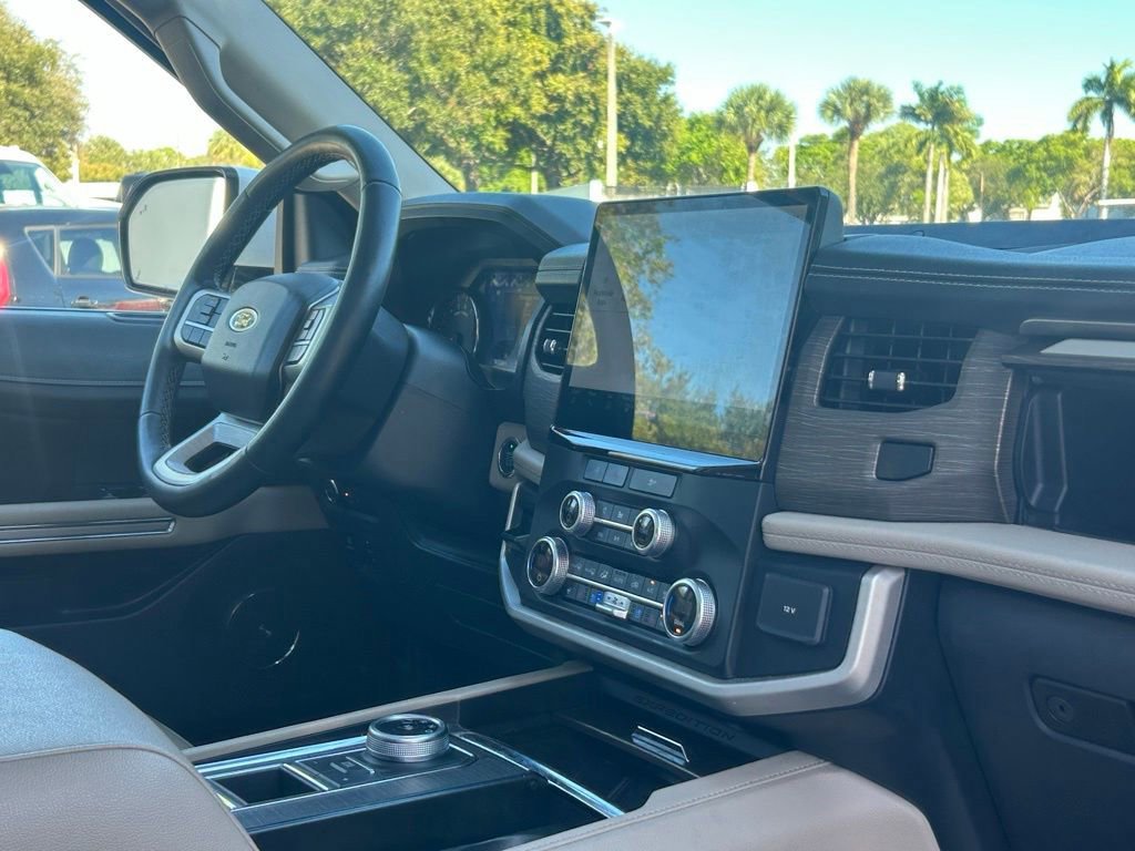Certified 2023 Ford Expedition Limited image 27