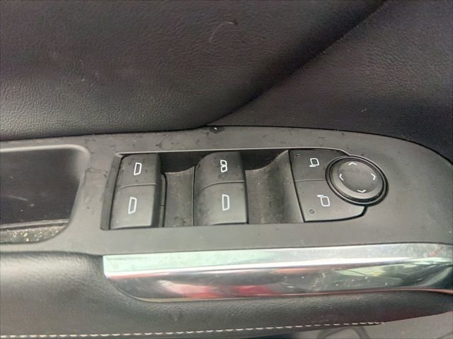 Used 2025 Chevrolet Traverse LT w/ Driver Confidence Package image 21