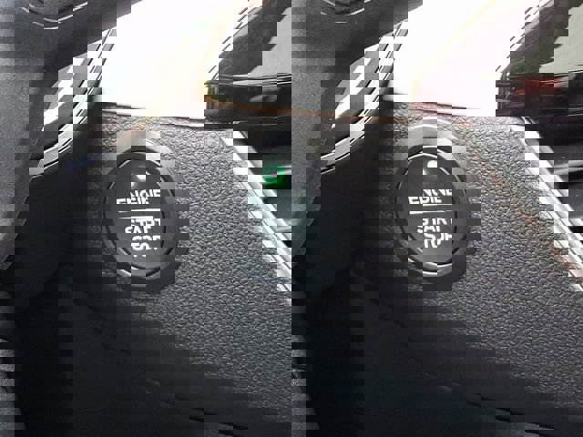 Certified 2021 Ford Escape Titanium w/ Titanium Elite Package image 28