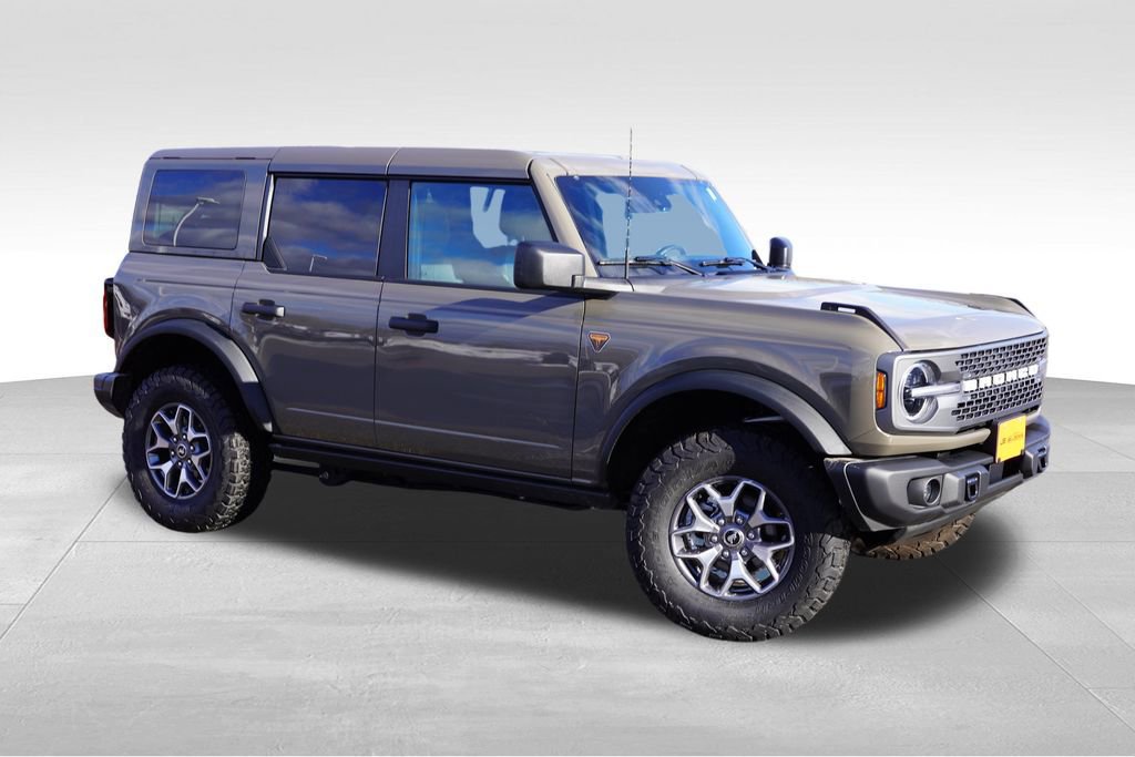 Certified 2025 Ford Bronco Badlands image 11