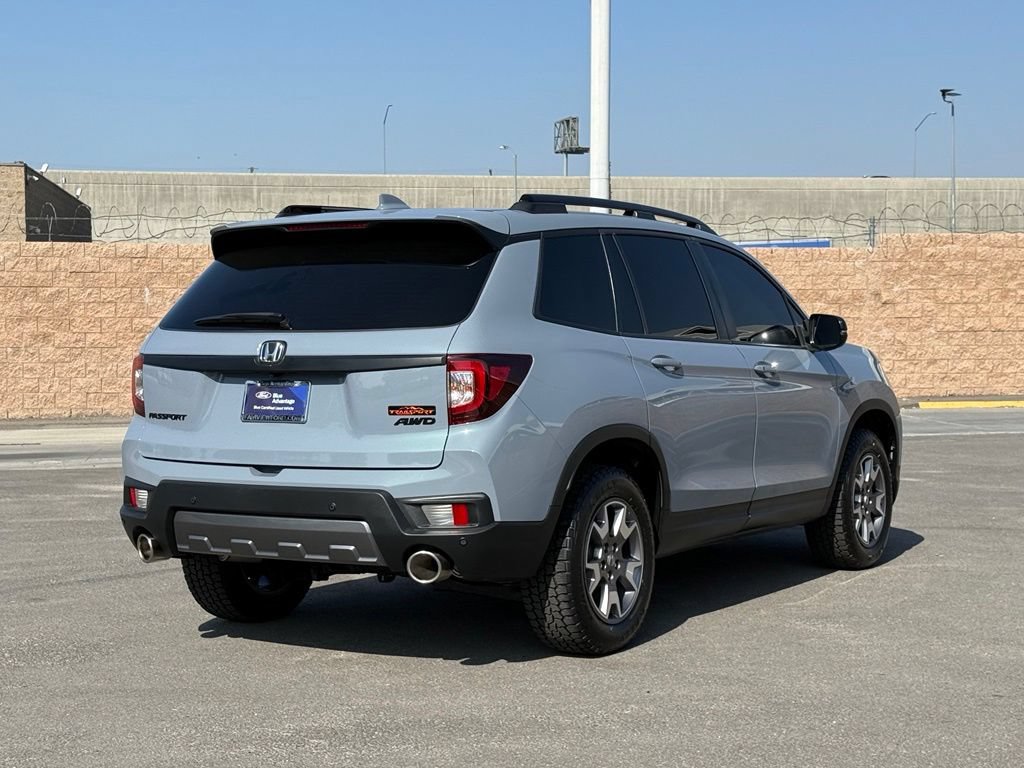 Used 2023 Honda Passport TrailSport image 4