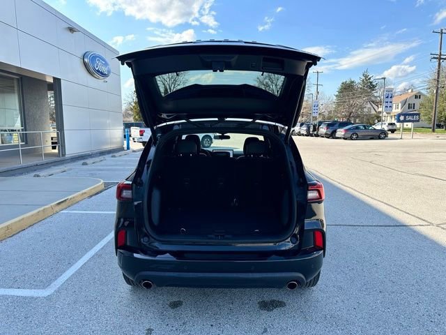 Certified 2023 Ford Escape ST-Line w/ Tech Pack #1 image 28