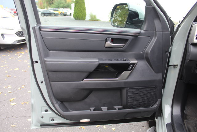Used 2026 Toyota Tundra Limited AWD/4WD image 19
