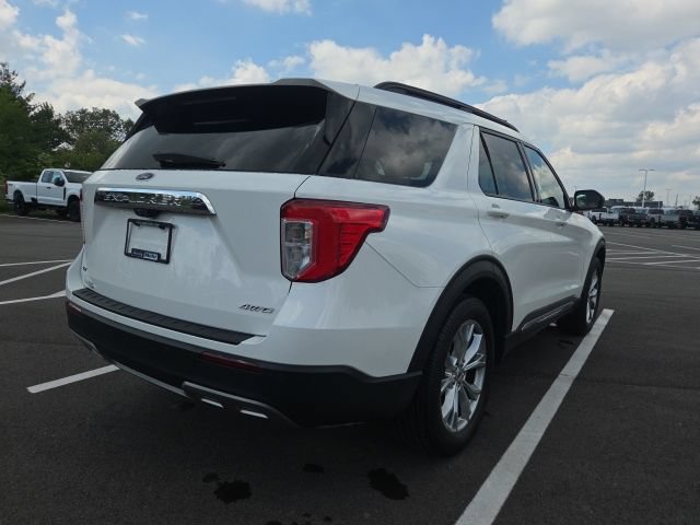 Certified 2021 Ford Explorer XLT w/ Equipment Group 202A AWD/4WD image 8