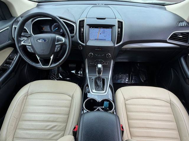 Certified 2018 Ford Edge SEL w/ Equipment Group 201A FWD image 3