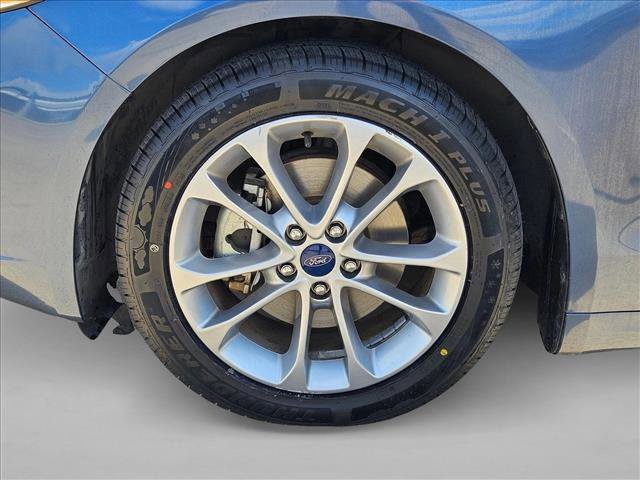 Certified 2019 Ford Fusion SE FWD image 24
