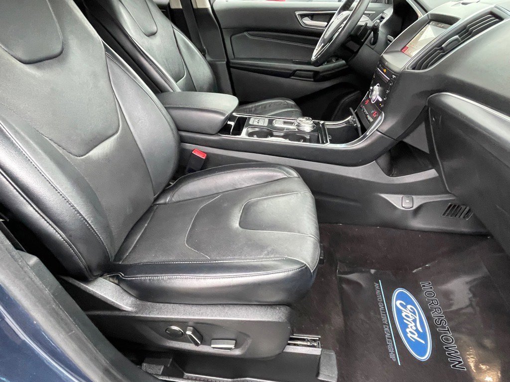 Certified 2019 Ford Edge Titanium w/ Equipment Group 301A image 10