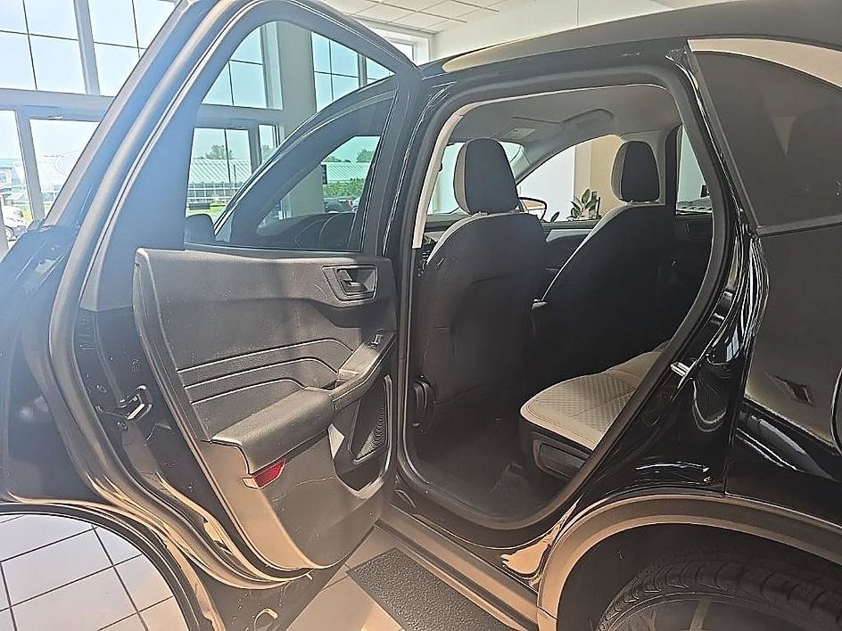 Certified 2022 Ford Escape SE AWD/4WD image 28