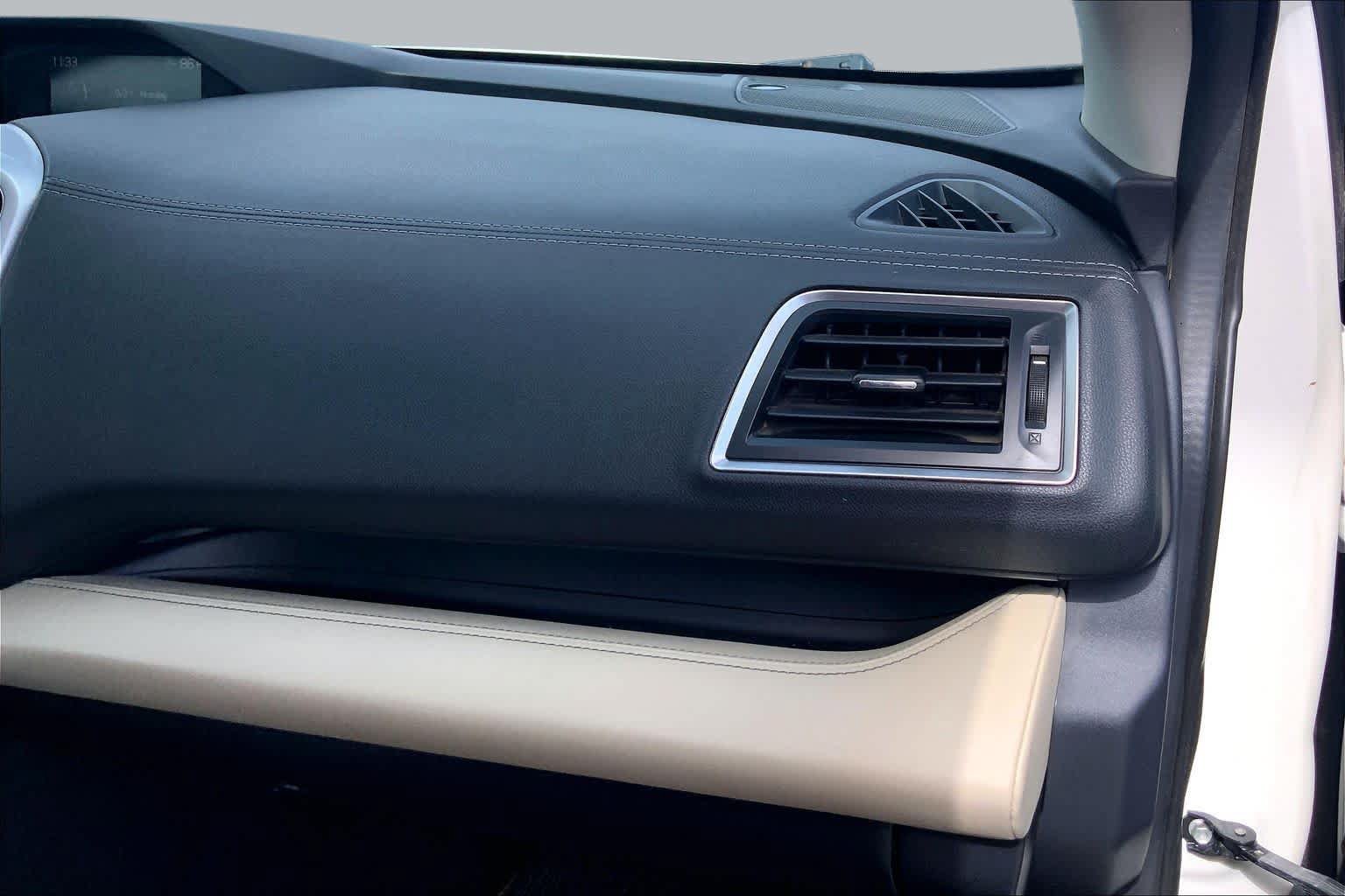 Used 2020 Subaru Ascent Touring AWD/4WD image 19