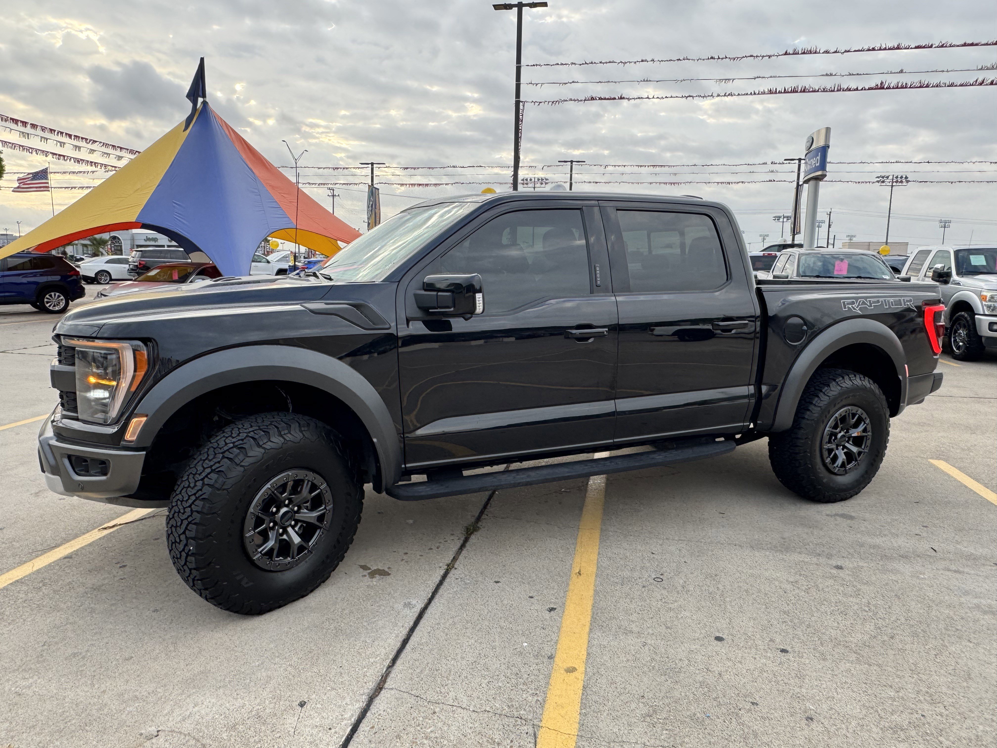 Certified 2022 Ford F150 Raptor w/ Raptor 37 Performance Package image 8
