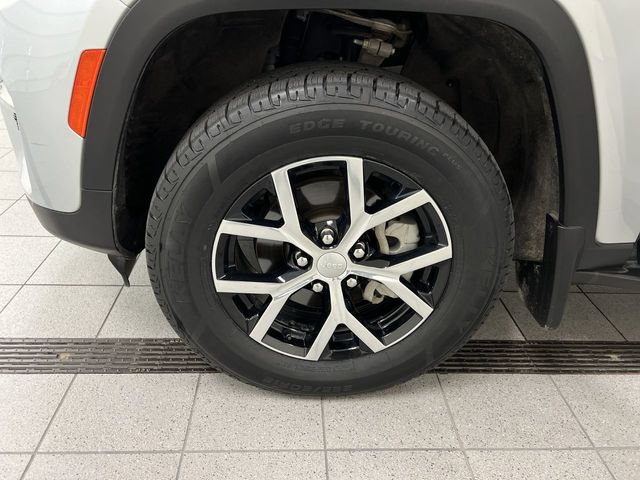 Used 2025 Jeep Grand Cherokee Limited w/ Trailer Tow Package AWD/4WD image 10