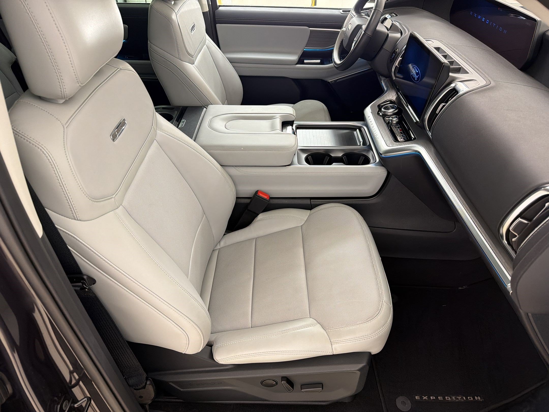 Certified 2025 Ford Expedition Max Platinum AWD/4WD image 29