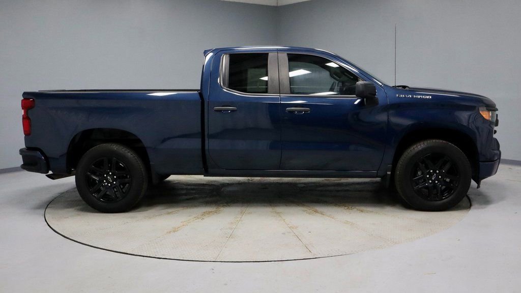 Used 2022 Chevrolet Silverado 1500 Custom image 6