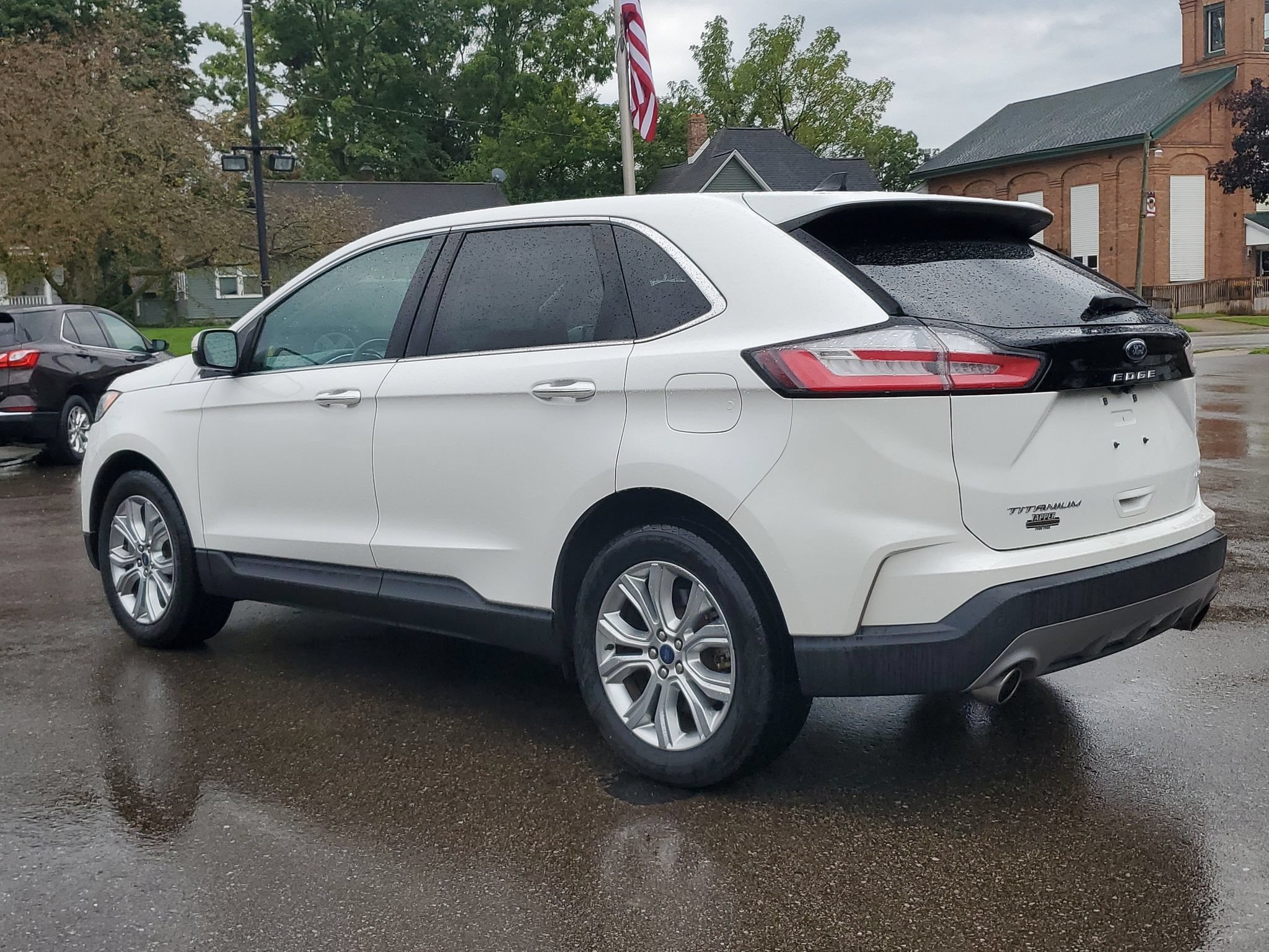 Certified 2021 Ford Edge Titanium AWD/4WD image 5