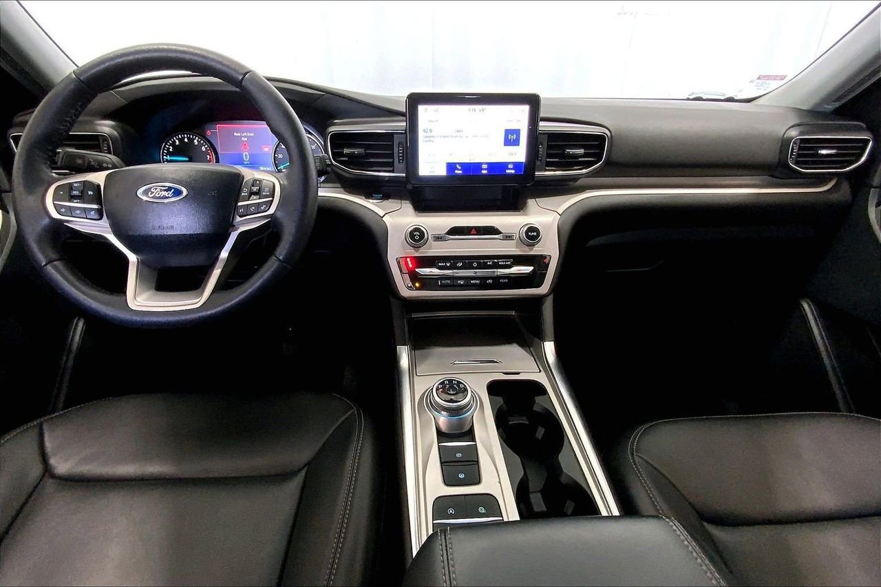 Certified 2024 Ford Explorer XLT w/ Equipment Group 202A image 16