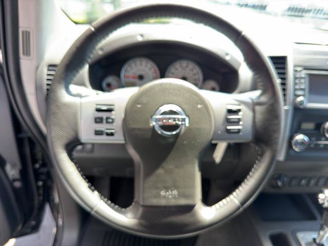 Used 2018 Nissan Frontier PRO-4X AWD/4WD image 18