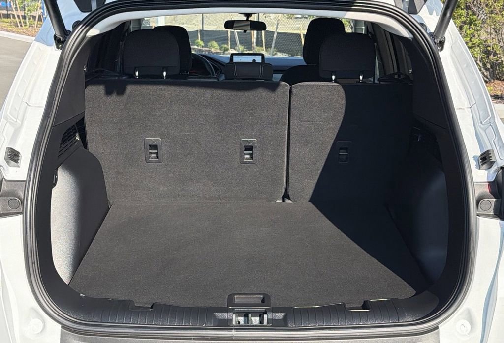 Certified 2024 Ford Escape Active w/ Cold Weather Package image 9