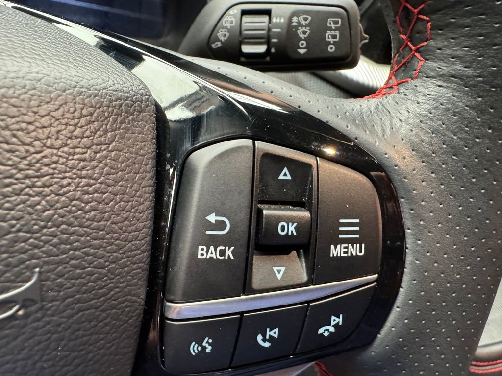 Certified 2025 Ford Explorer ST-Line AWD/4WD image 17
