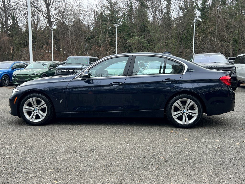 Used 2017 BMW 330e 330e iPerformance 4dr Car image 3