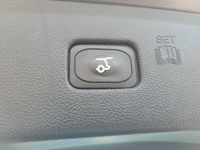 Certified 2024 Ford Edge ST w/ Equipment Group 401A AWD/4WD image 10