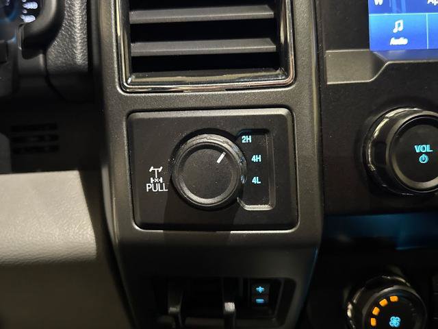 Certified 2020 Ford F250 XLT w/ XLT Premium Package AWD/4WD image 29