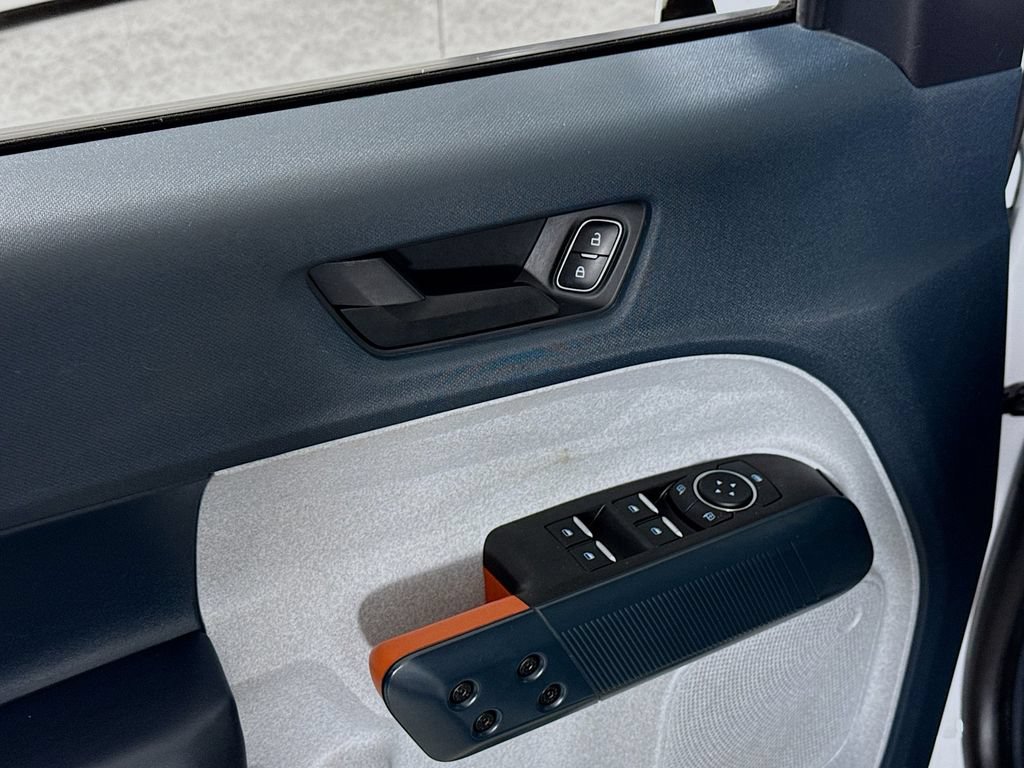 Certified 2024 Ford Maverick XLT FWD image 19