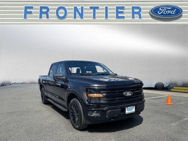 Certified 2025 Ford F150 XLT w/ Equipment Group 302A MID AWD/4WD image 8
