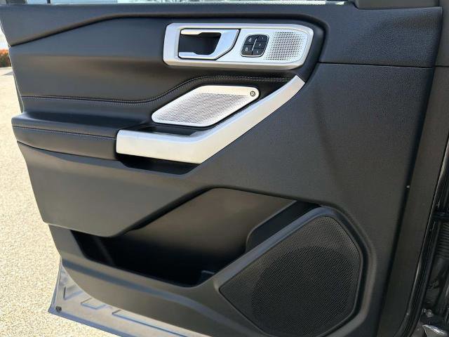 Certified 2023 Ford Explorer Limited w/ Limited Technology Package image 19